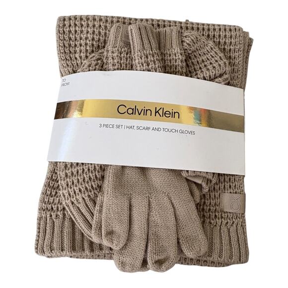 Calvin Klein 3 Piece Winter Set Hat Scarf Touchscreen Gloves Unisex NWT MSRP $98 - Picture 1 of 5